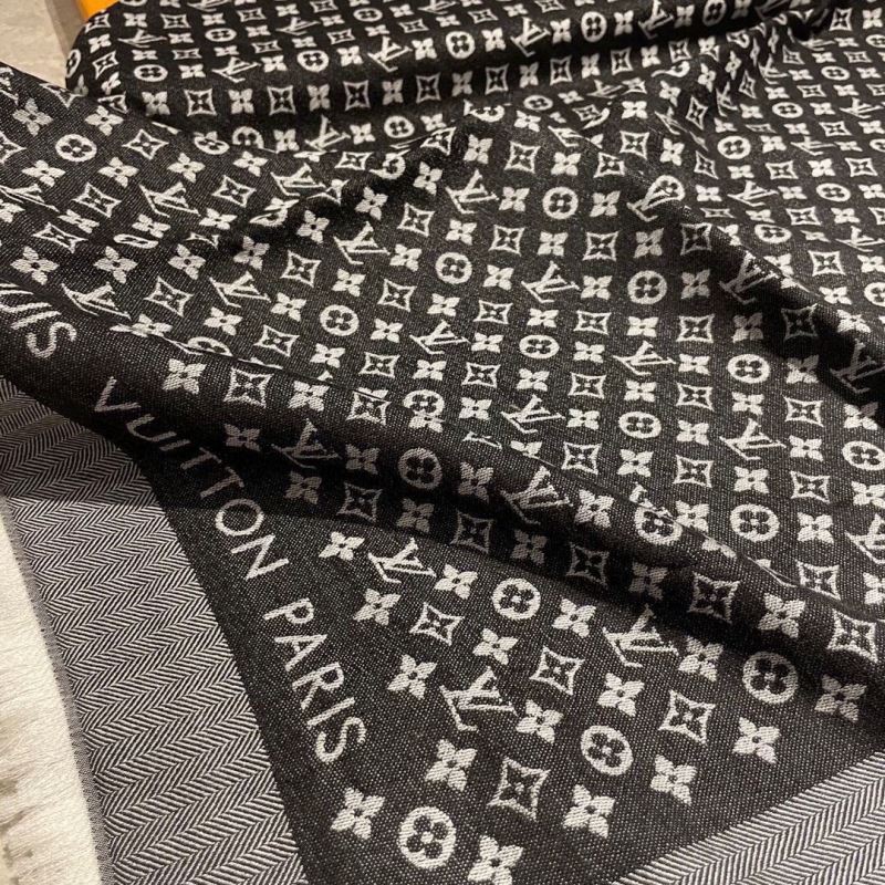 Louis Vuitton Scarf